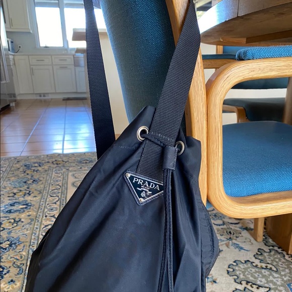 Prada vintage black navy nylon shoulder bag - Picture 4 of 6